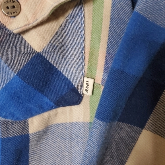 TNA | Small | Classic Fit Plaid Button Up - Picture 5 of 9